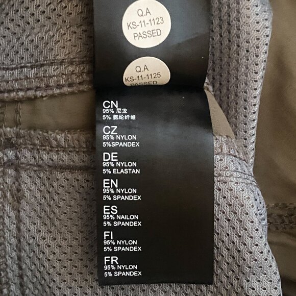 KUHL Renegade Convertible Cargo 30x34 Full Fit Softshell Quick Dry Khaki NWT - Picture 14 of 16